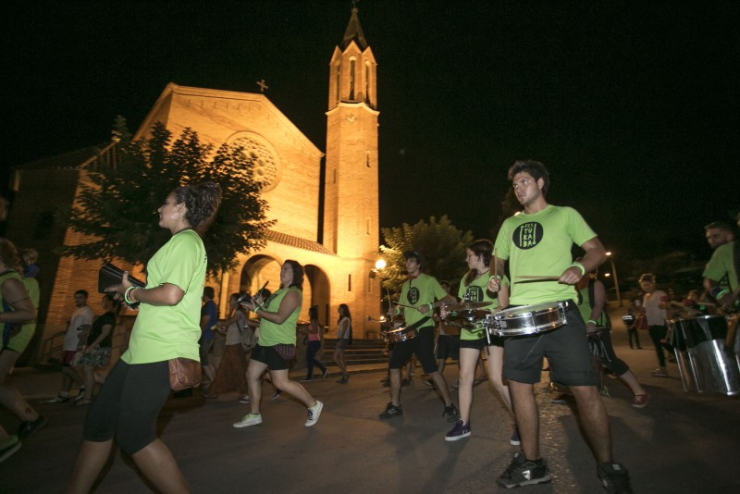 Batukada Festukada. Imatge presa per Miquel Monfort per encàrrec de l'Ajuntament de Palau-solità i Plegamans.