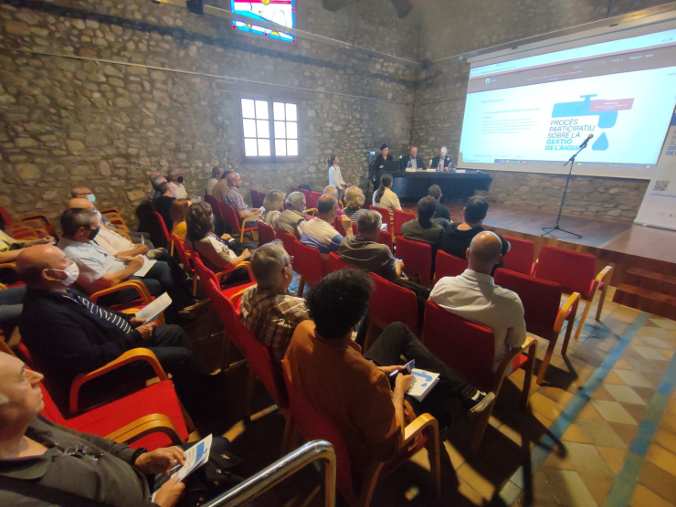 Sessió informativa i debat sobre la gestió de l'aigua