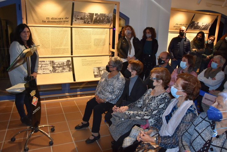 Inauguració exposicició 'Les dones de la fàbrica'