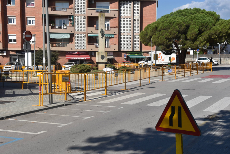 Inici de les obres a la plaça Folch i Torres