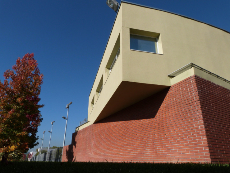 L'edifici de Palau Avança